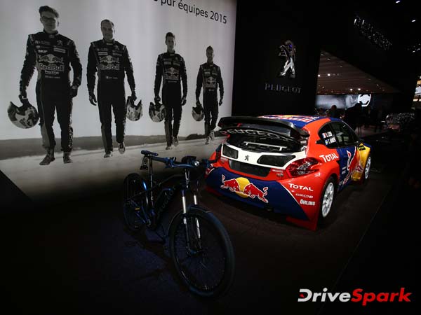 2016 Paris Motor Show: Peugeot 208 WRX Showcased