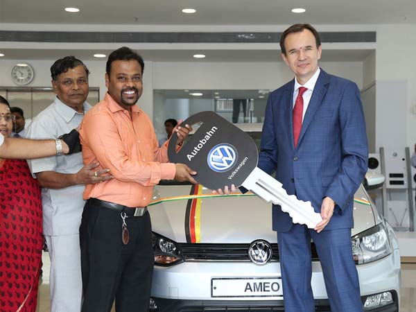 volkswagen navi mumbai showroom