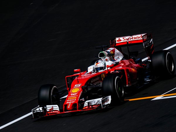 Hamilton Sets Fastest Lap At Malaysian FP3 Session