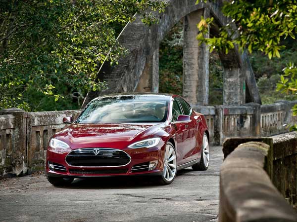 Tesla Model S Crashes Into A Gym