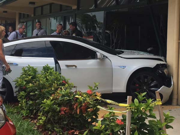Tesla Model S Crashes Into A Gym