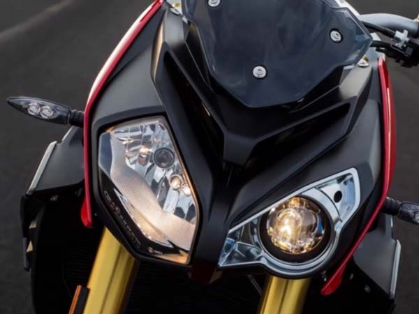 2016 Intermot Motorcycle Show: BMW S1000R Unveiled