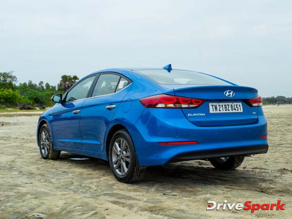 Hyundai India Record 1,100 Bookings For Elantra