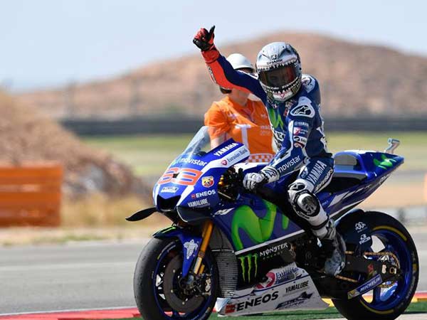 “Dream Come True” — MotoGP Champion Jorge Lorenzo Drives Mercedes F1 Car