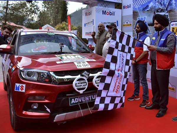 Raid de Himalaya Flagged Off From The Valley Town Of Manali