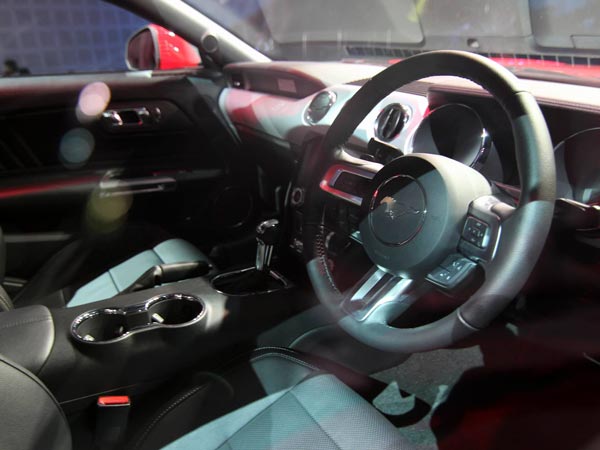 Ford Mustang Production Suspended Temporarily For A Worrying Reason