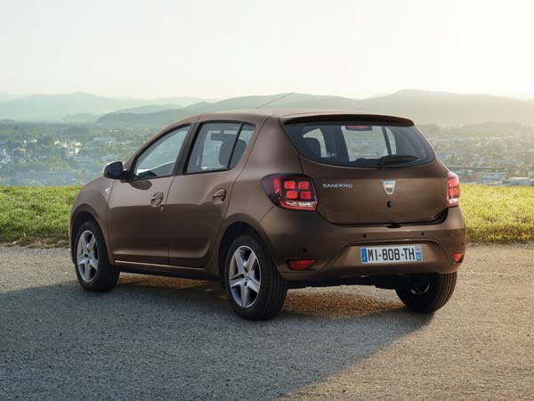 Renault Unveils New Logan And Sandero Models