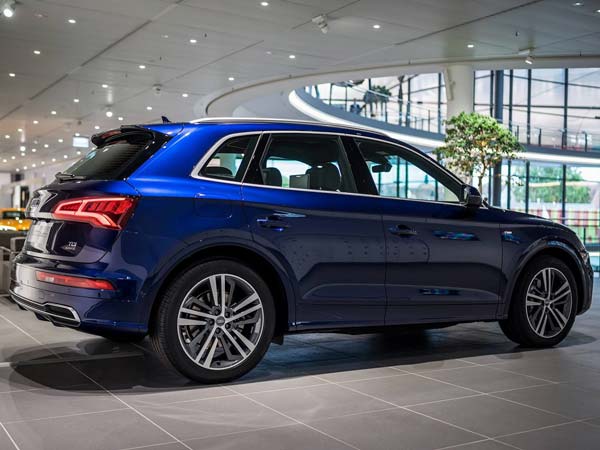2017 Audi Q5 In Navarra Blue Metallic