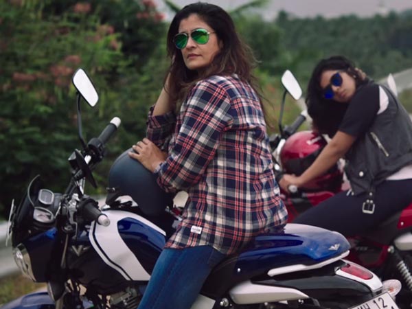 Bajaj V15 Achieves 2 Lakh Sales Milestone; New TVC Launched