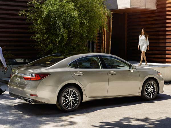 Lexus To Enter Indian Market With Three Models By This Year End