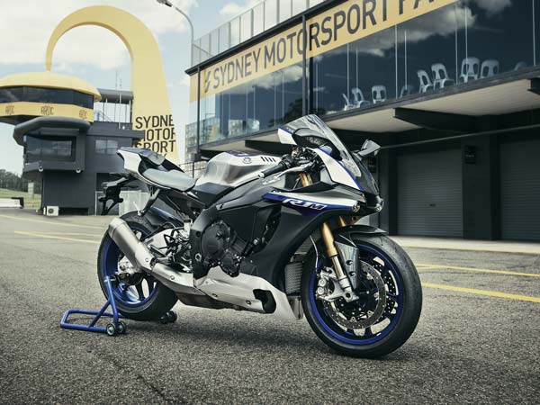 Yamaha 2017 R1M Bookings Open Till Feb 28