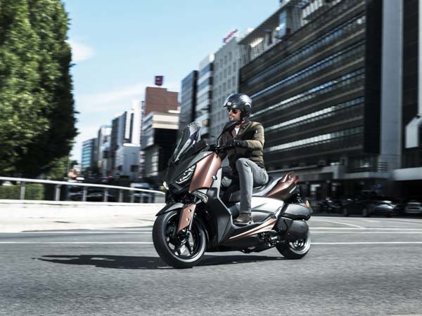 Yamaha Unveils X-300 Maxi Scooter