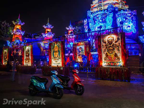 Exploring Kolkata On Durga Puja On A TVS Wego