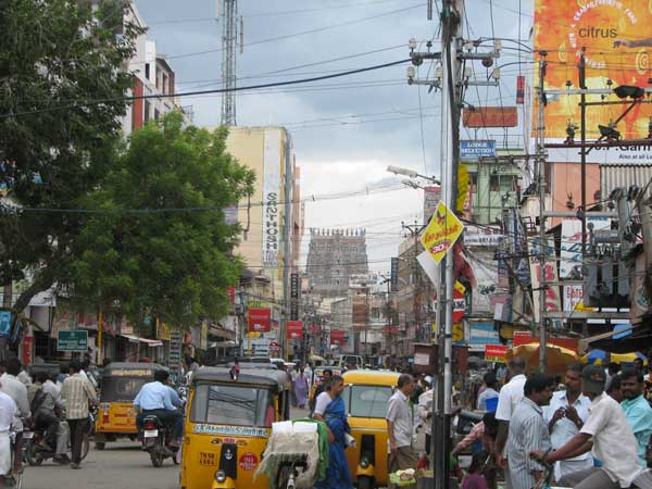 Madurai Prepares Itself For Diwali Celebrations — Bans Auto Rickshaws And Cars