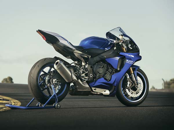 Yamaha YZF-R1 Wins German Design Award
