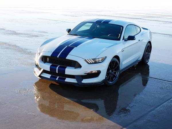 Ford Mustang GT350 Recalled Over Oil Leakage Issue 