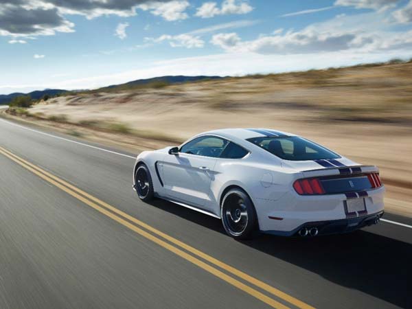 Ford Mustang GT350 Recalled Over Oil Leakage Issue 