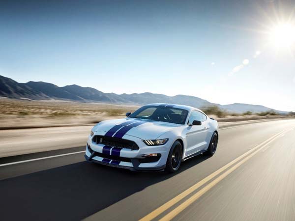 Ford Mustang GT350 Recalled Over Oil Leakage Issue 