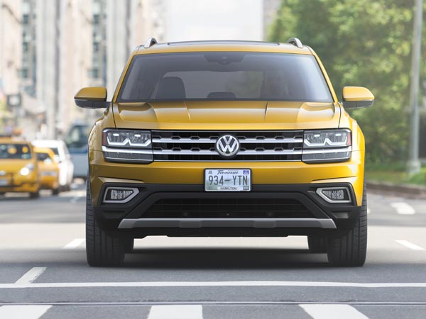 2018 Volkswagen Atlas Crossover Unveiled — Massive Is An Understatement!