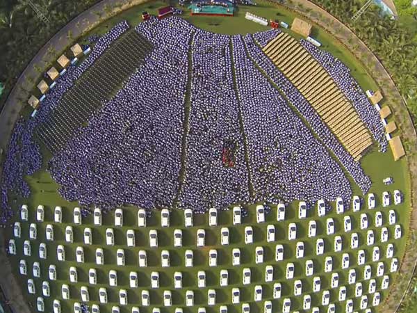 Indian Businessman At It Again; Gifts 1,260 Cars To His Employees
