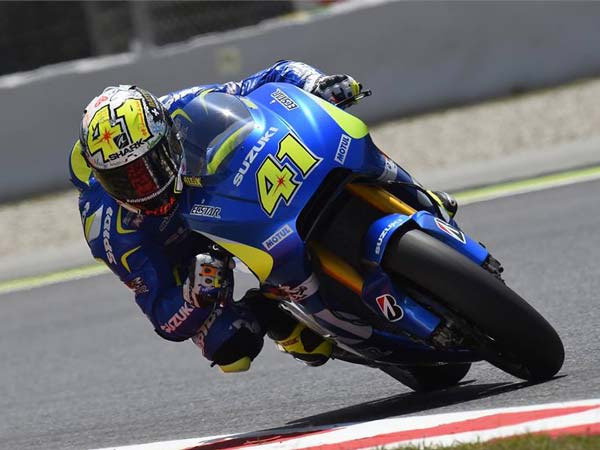 MotoGP Malaysia: Vinales Tops FP3, Crutchlow Crashes