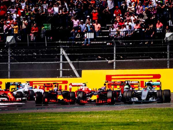 2016 F1 Mexican GP Podium Fiasco & Battle Update