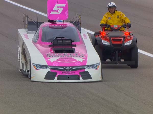 Watch An 8,000hp Car Pull Off A Perfect Wheelie Watch An 8,000hp Car Pull Off A Perfect Wheelie