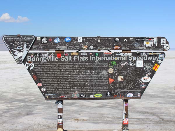 Hyundai Ioniq Hybrid Breaks Land Speed Record At The Famous Bonneville Flats