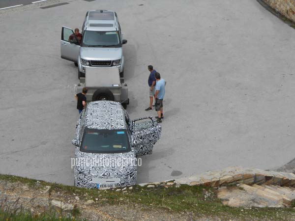 Spotted: Range Rover Sport Coupe Caught Testing