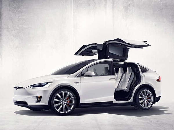 Tesla Stops Mental P90D Trim, Model S Gets Glass Roof