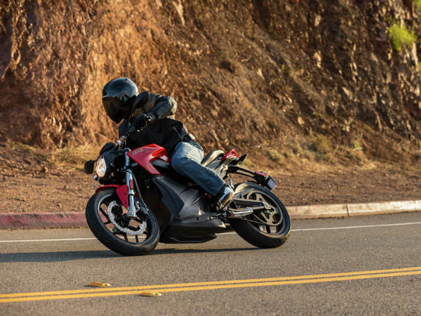 Zero Motorcycles To Unveil 2016 Lineup Of Electric Motorcycles
