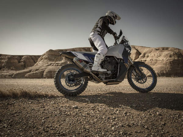 Yamaha Unveils The T7 Concept At EICMA 2016