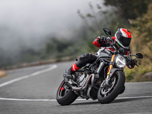 2016 EICMA Motorcycle Show: 2017 Ducati Monster 1200 Unveiled 