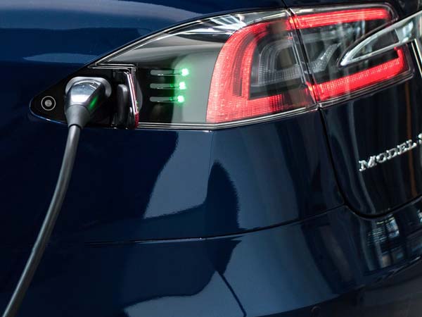 Tesla Ends Free Unlimited Use Of Supercharging Stations — Not For All Though