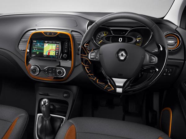India-Bound Renault Captur Previewed At 2016 Sao Paulo Auto Show