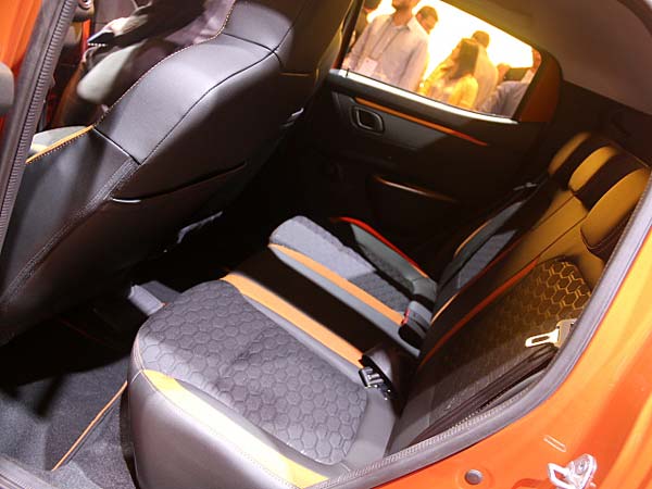 2016 Sao Paulo Auto Show: Renault Kwid Outsider Unveiled