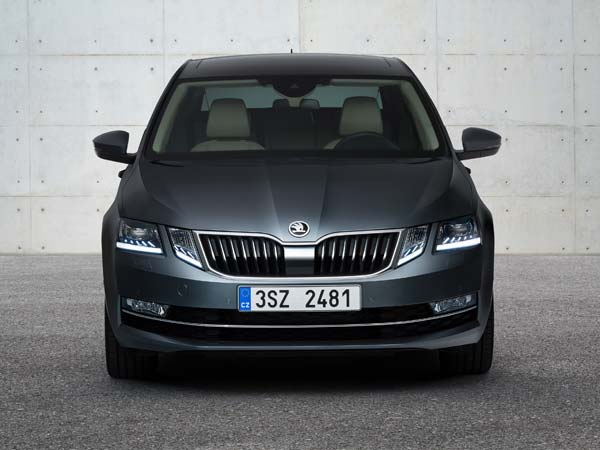 Launch Alert: Skoda Octavia Black Edition In January 2017