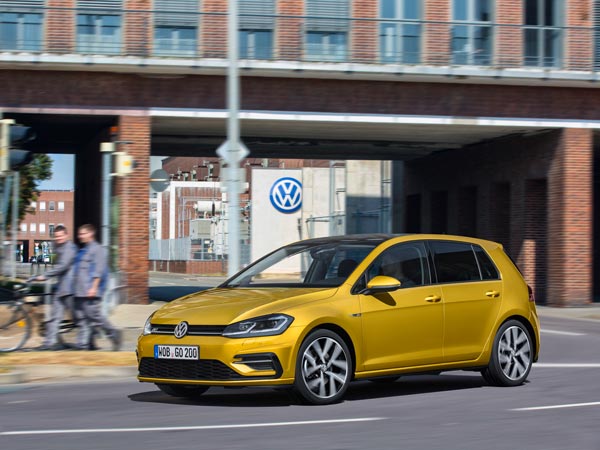 2017 Volkswagen Golf Revealed