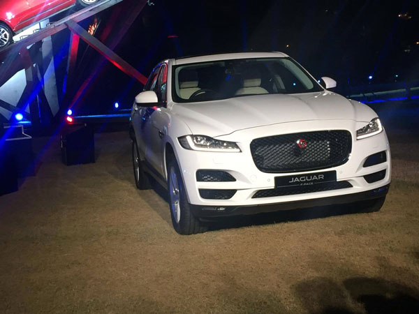 Porsche To Launch Macan R4 In India on November 15, 2016