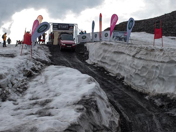 Range Rover Sport Takes On The Inferno Downhill Challenge With Former Stig Ben Collins At The Wheel Range Rover Sport Takes On The Inferno Downhill Challenge With Former Stig Ben Collins At The Wheel