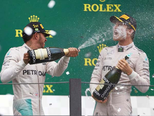 Formula 1: Dominant Victory For Hamilton At Interlagos
