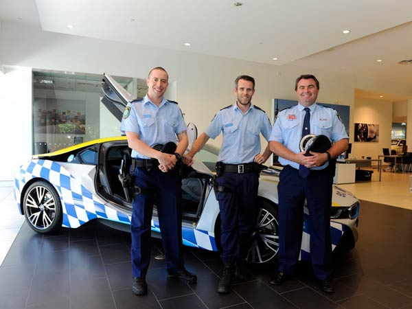 Sydney Police Choose ‘Hybrid Performance’ — Take Delivery Of New BMW i8 Police Car