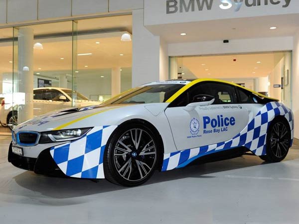 Sydney Police Choose ‘Hybrid Performance’ — Take Delivery Of New BMW i8 Police Car