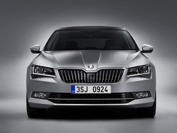 Skoda Superb Plug-In Hybrid To Be Launched In 2019