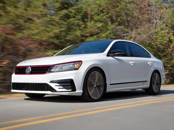 Volkswagen Unveils Passat GT Concept — Revving It With The VR6!