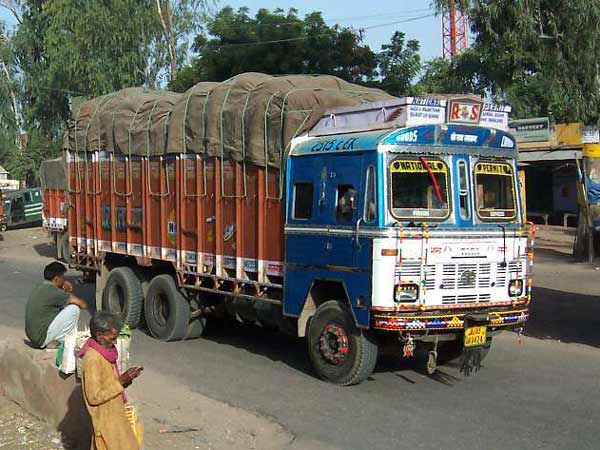 Study Reveals A Shocking Fact About Car Drivers And Truckers In India