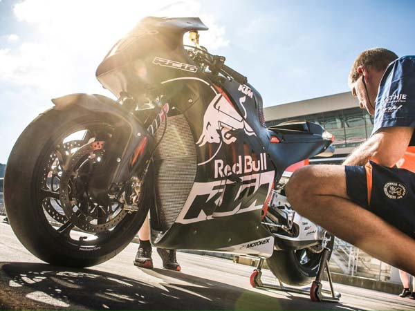 MotoGP Test: Bradley Smith Surprised By KTM RC16