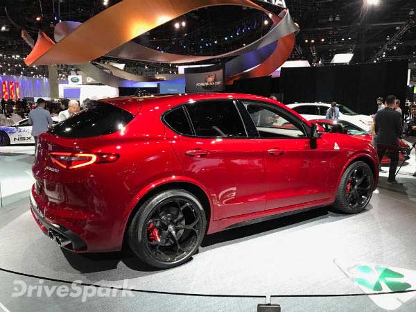 Alfa Romeo Stelvio SUV Unveiled At 2016 LA Auto Show