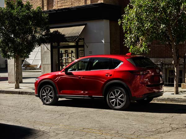 Los Angeles Auto Show 2016: Mazda Reveals All-New CX-5 SUV