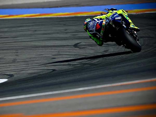MotoGP Test: Rossi Admires Vinales For “Huge Laptime”